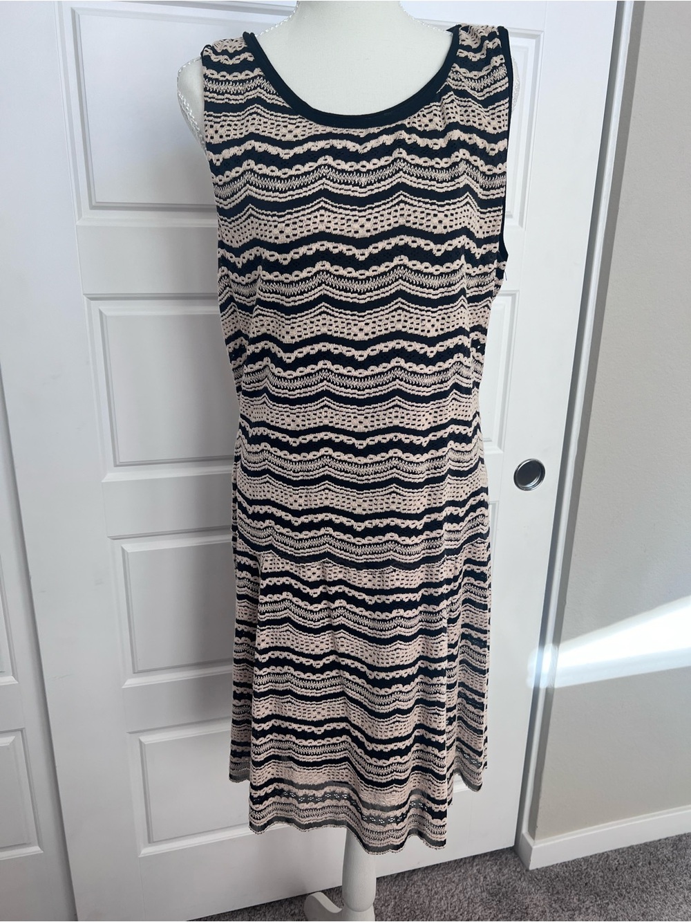 Max Studio Navy and Cream Sleeveless Midi Dress